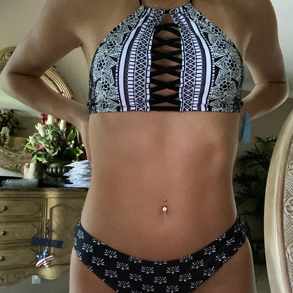 Cupshe bikini set